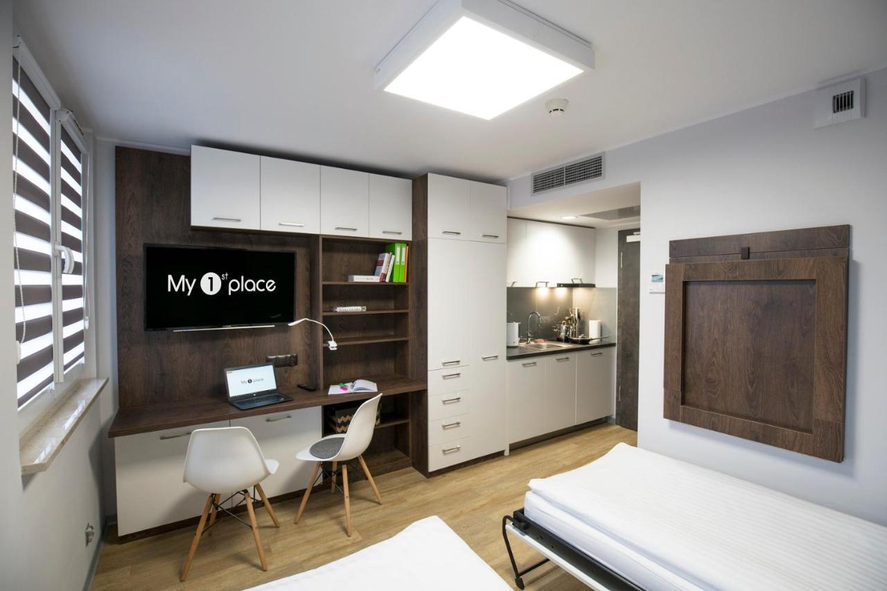 My 1St Place Poznan Aparthotel Exterior foto