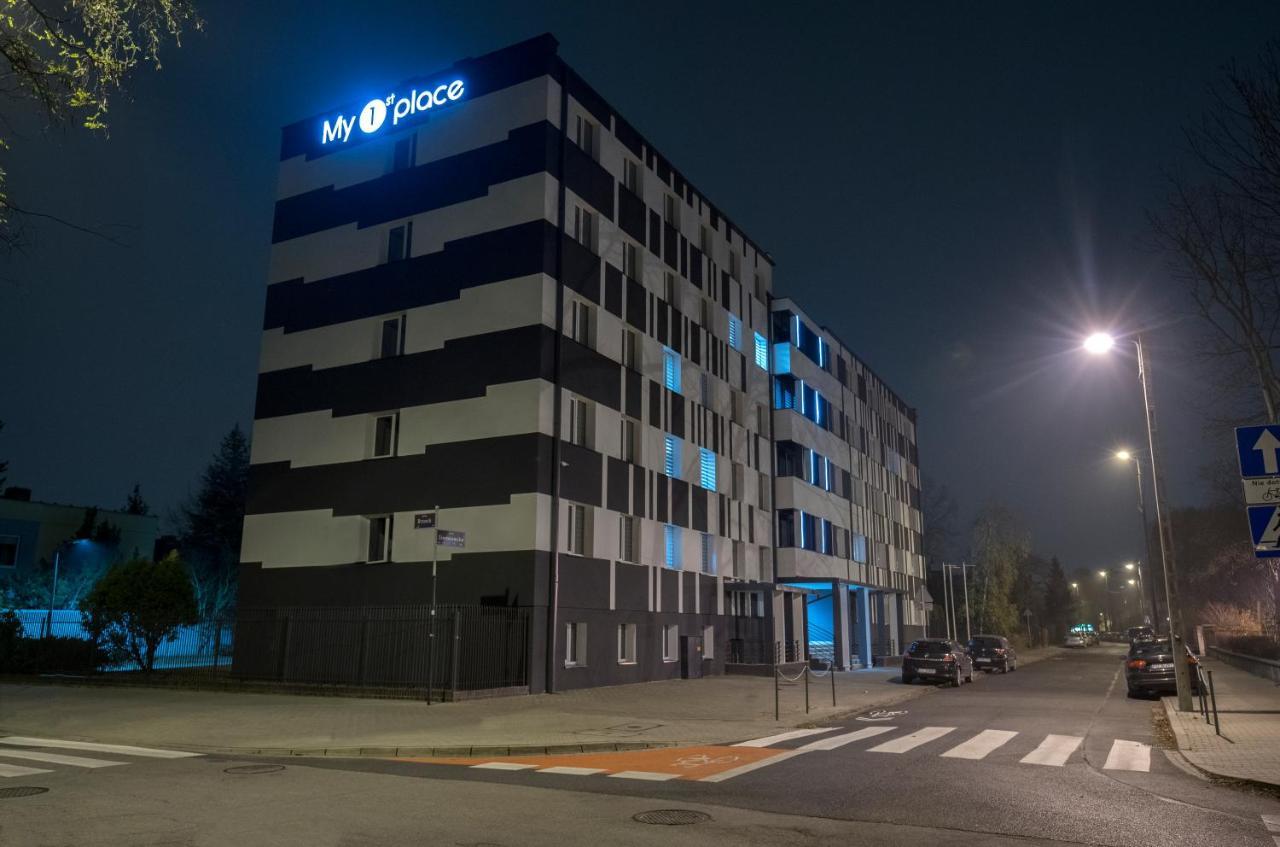 My 1St Place Poznan Aparthotel Exterior foto