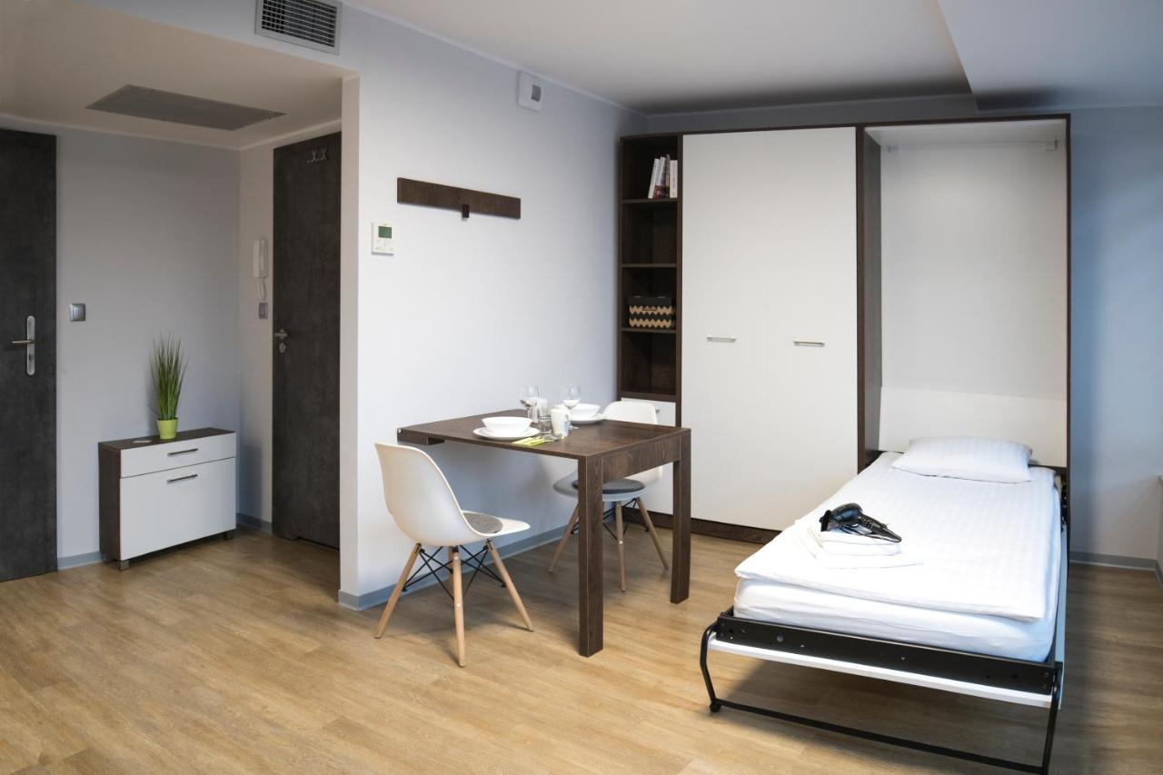 My 1St Place Poznan Aparthotel Exterior foto