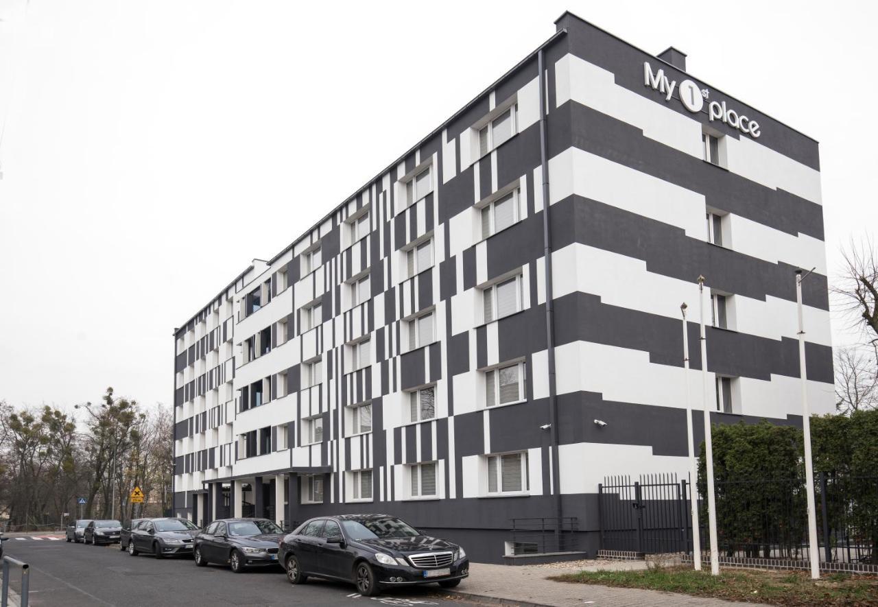 My 1St Place Poznan Aparthotel Exterior foto